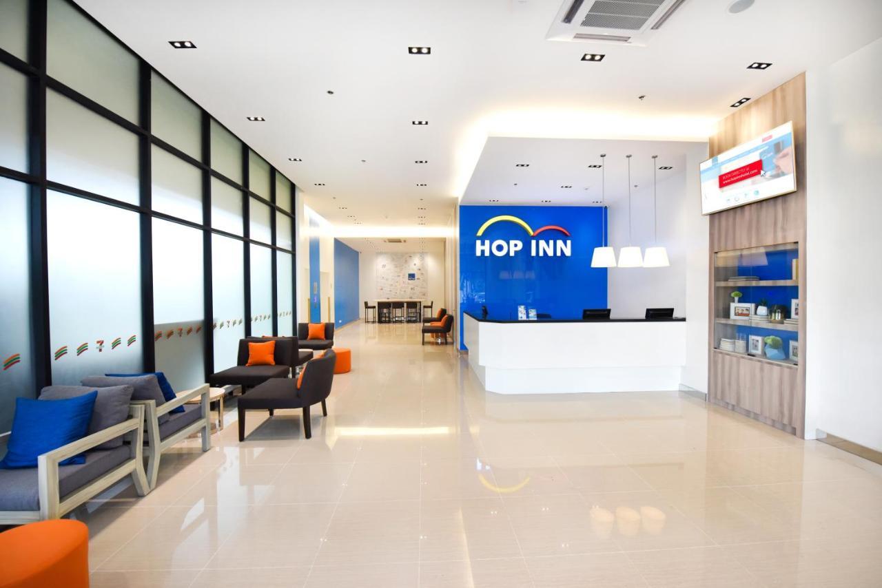Hop Inn Hotel Tomas Morato Quezon City Esterno foto